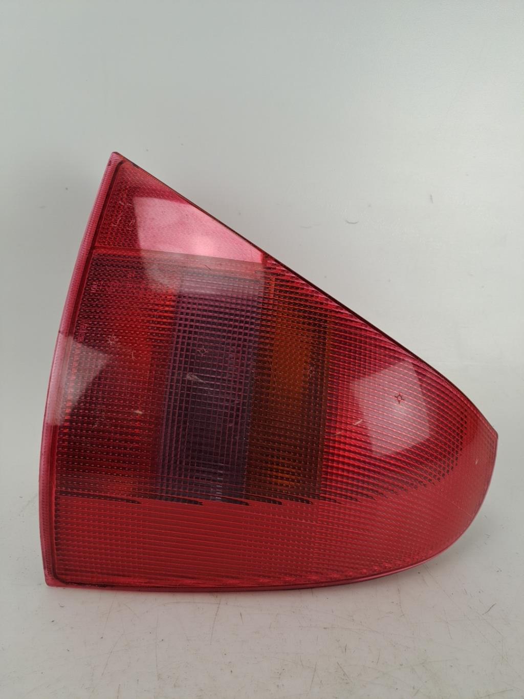 Fanale posteriore principale destro (luci) RENAULT CLIO 2 PHASE 1 Gasolina - 1