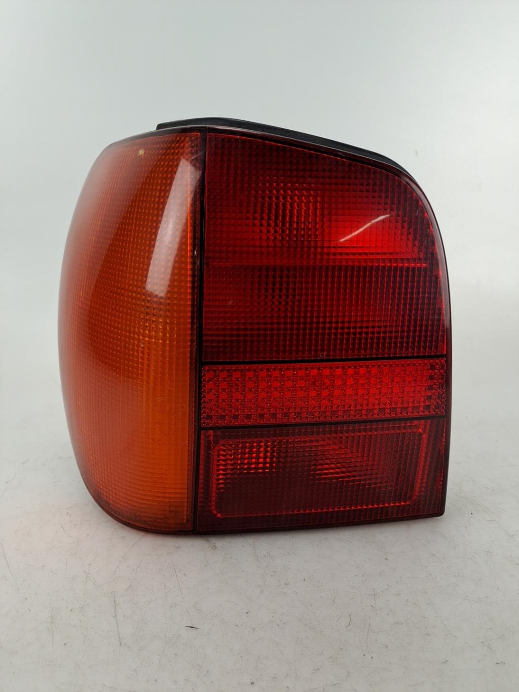 Fanale posteriore principale sinistro (luci) VOLKSWAGEN POLO 3 PHASE 1 Gasolina - 1
