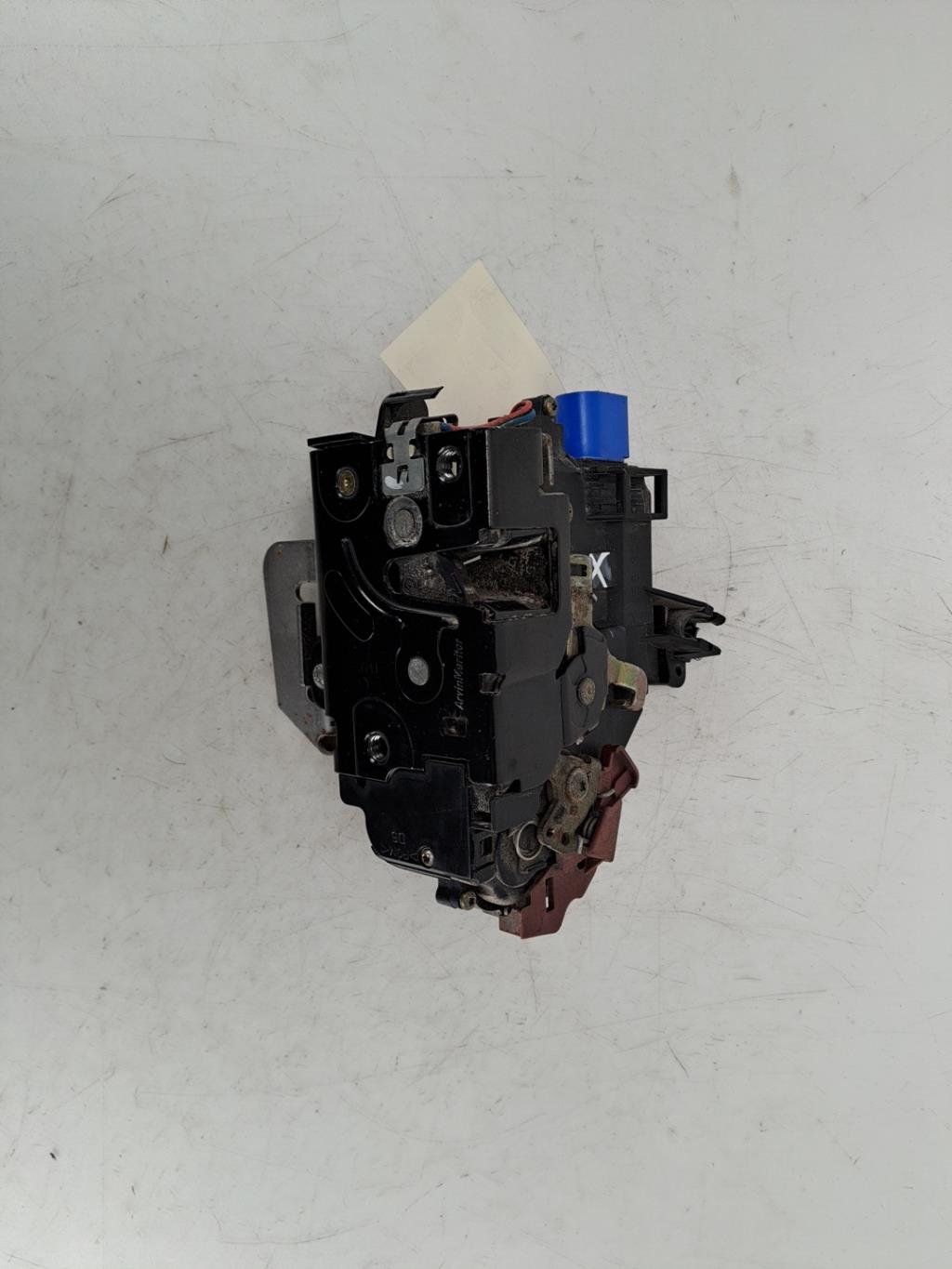 Serrure avant droit AUDI A3 2 PHASE 1 Diesel - 1