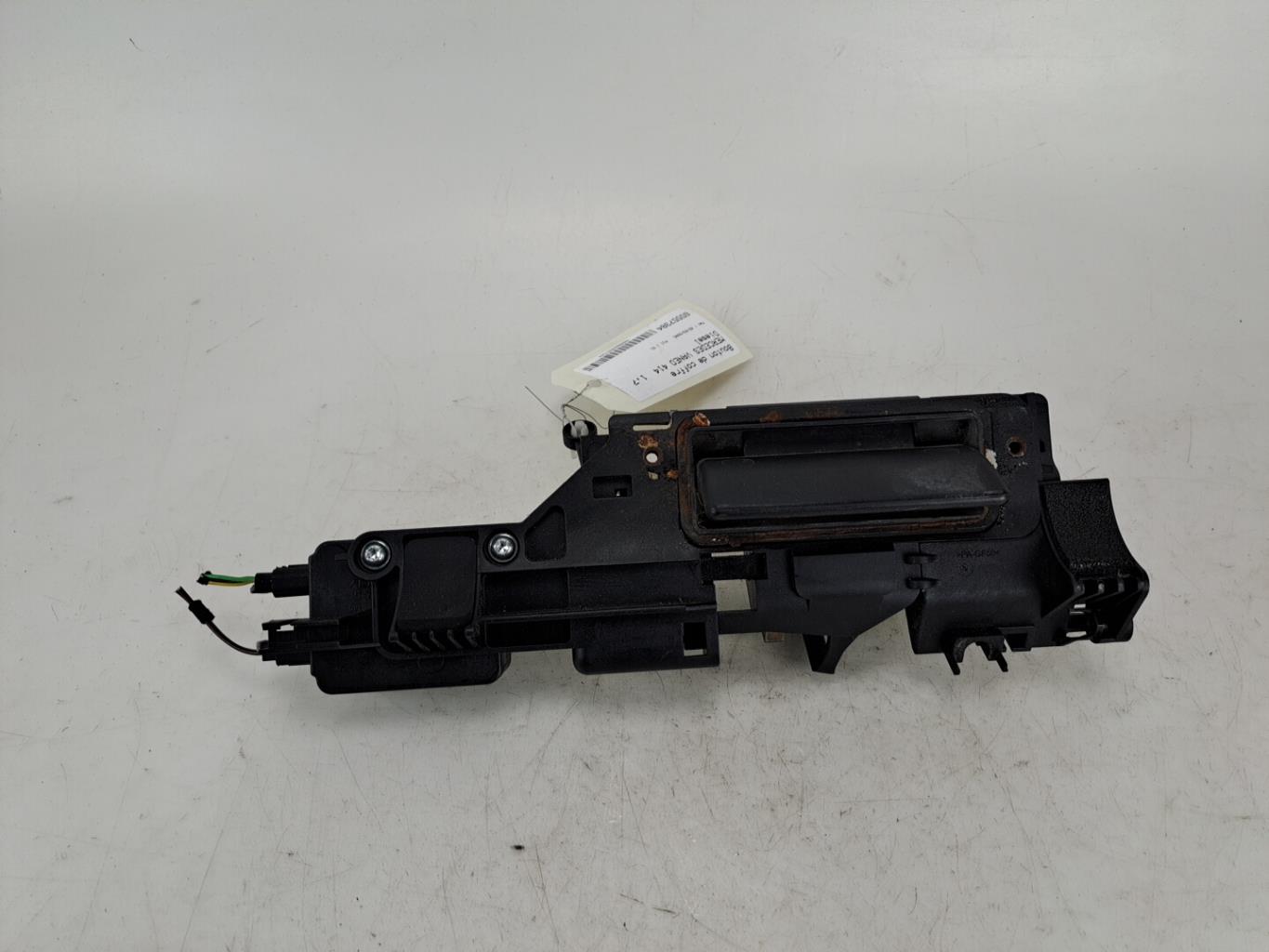 Pulsante del bagagliaio MERCEDES VANEO 414 Diésel - 1