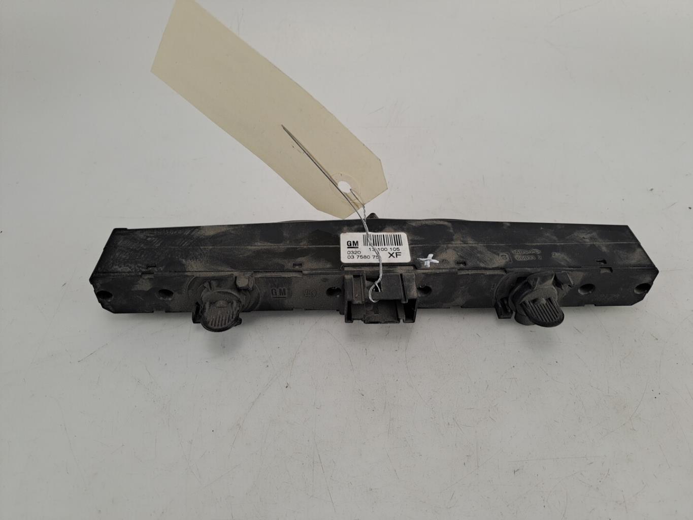Bouton de warning OPEL ZAFIRA B PHASE 1  - 1