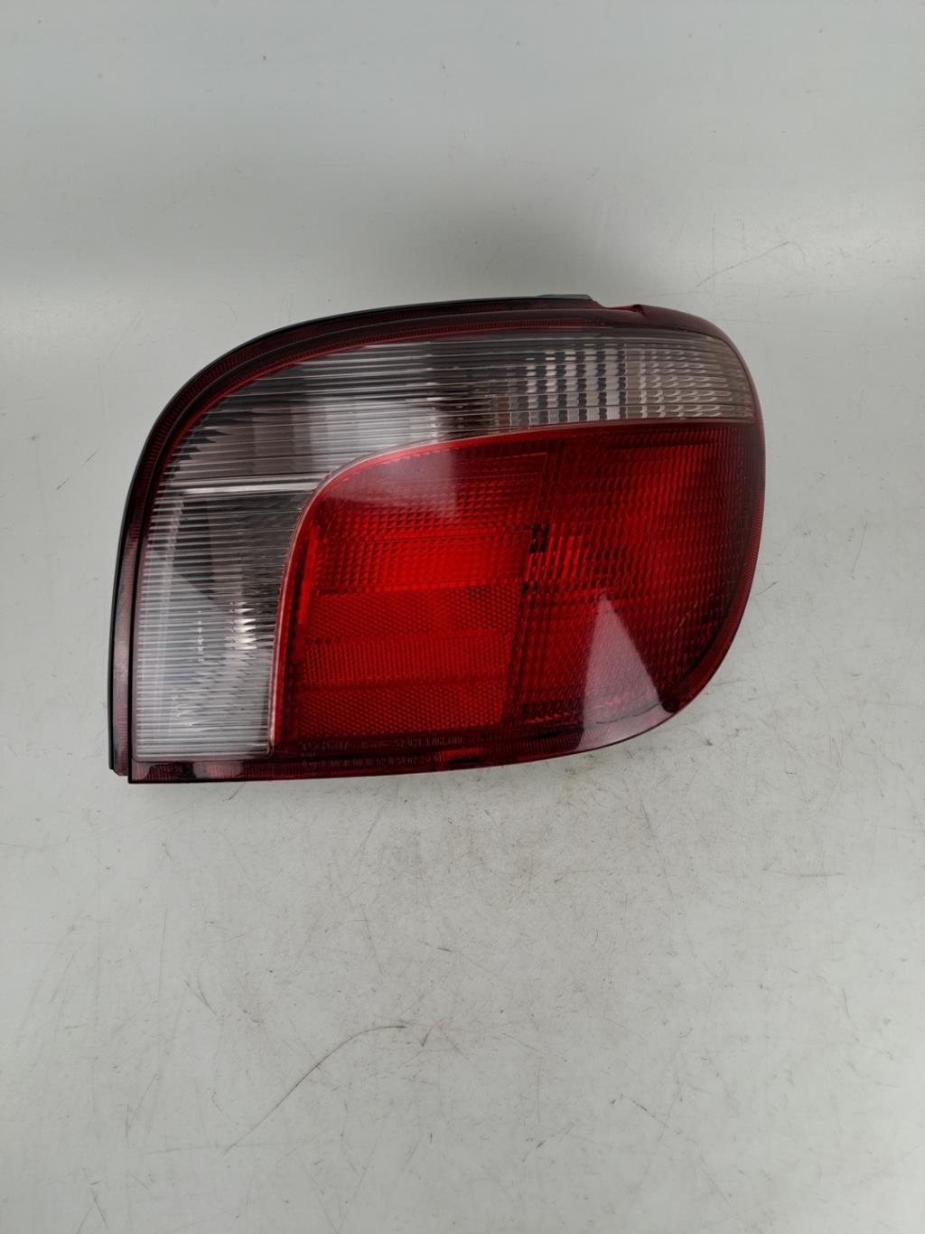 Fanale posteriore principale destro (luci) TOYOTA YARIS 1 PHASE 1 Gasolina - 1