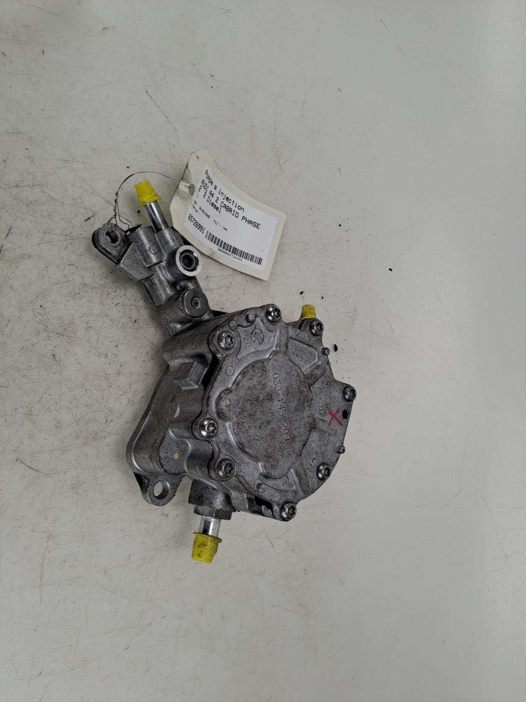 Pompe à injection AUDI A4 2 CABRIO PHASE 2 Diesel - 1