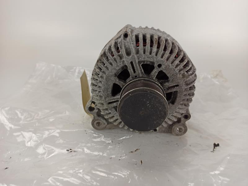 Alternatore VOLKSWAGEN PASSAT 5 Diésel - 1