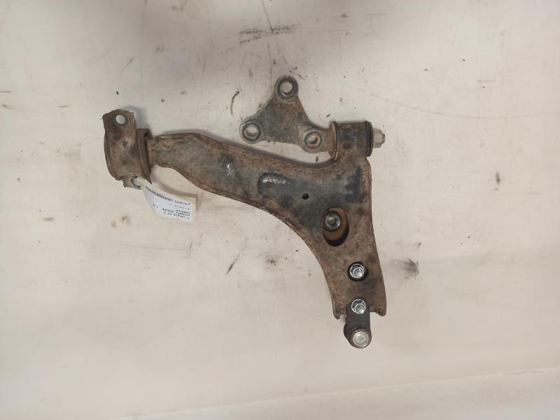 Triangle avant gauche HYUNDAI SCOUPE Essence - 1