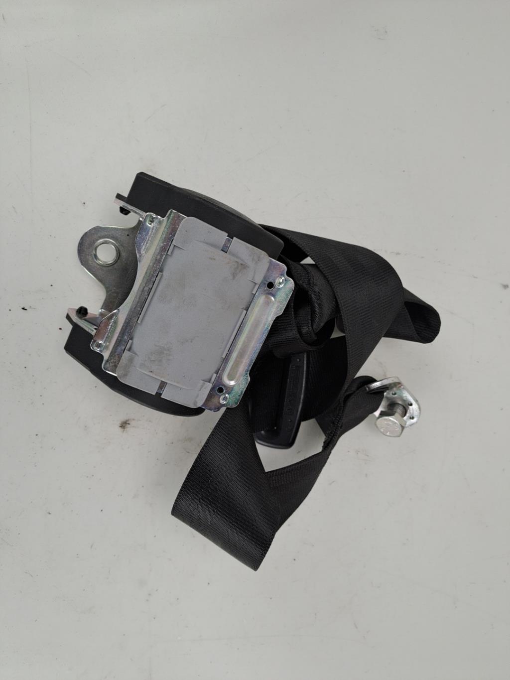 Cintura di sicurezza posteriore destra AUDI A4 2 AVANT PHASE 2 BREAK Diésel - 1