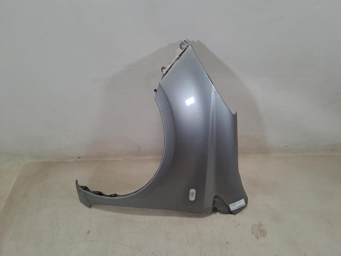 Parafango anteriore sinistro NISSAN NOTE 1 PHASE 1 Diésel - 1