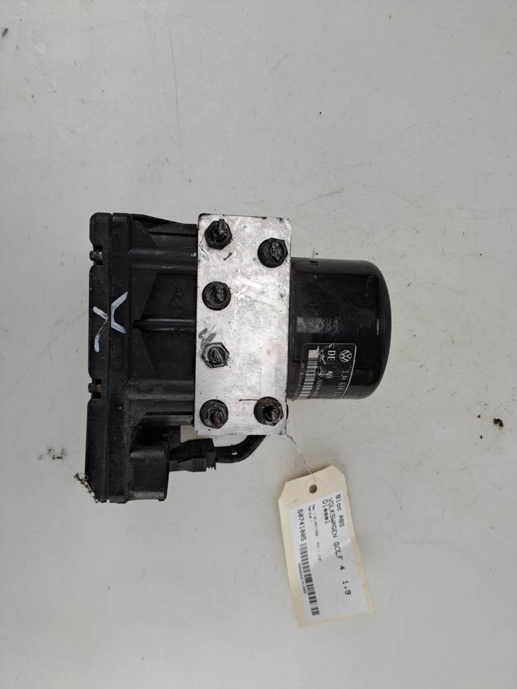 Blocco ABS (antibloccaggio freni) VOLKSWAGEN GOLF 4 Diésel - 1