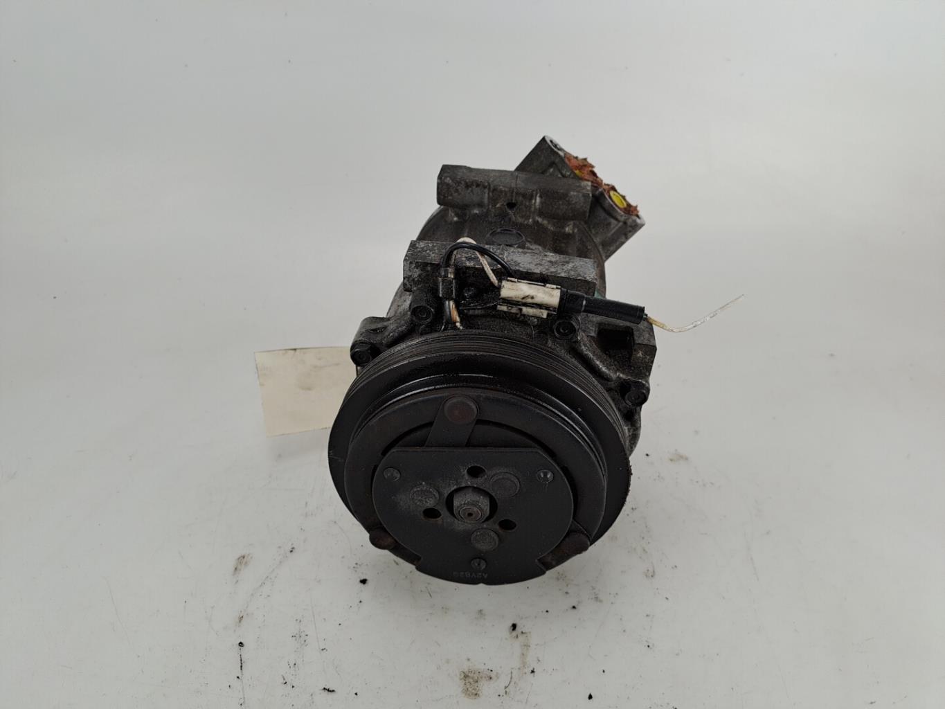 Compresseur clim RENAULT CLIO 2 PHASE 1 Essence - 1