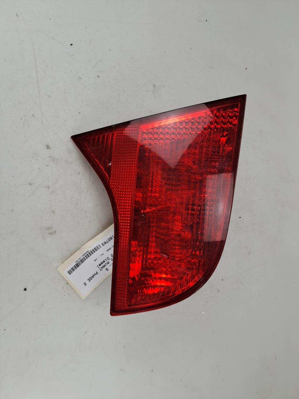 Feu arriere secondaire gauche (feux) AUDI A4 2 AVANT PHASE 2 BREAK Diesel - 1
