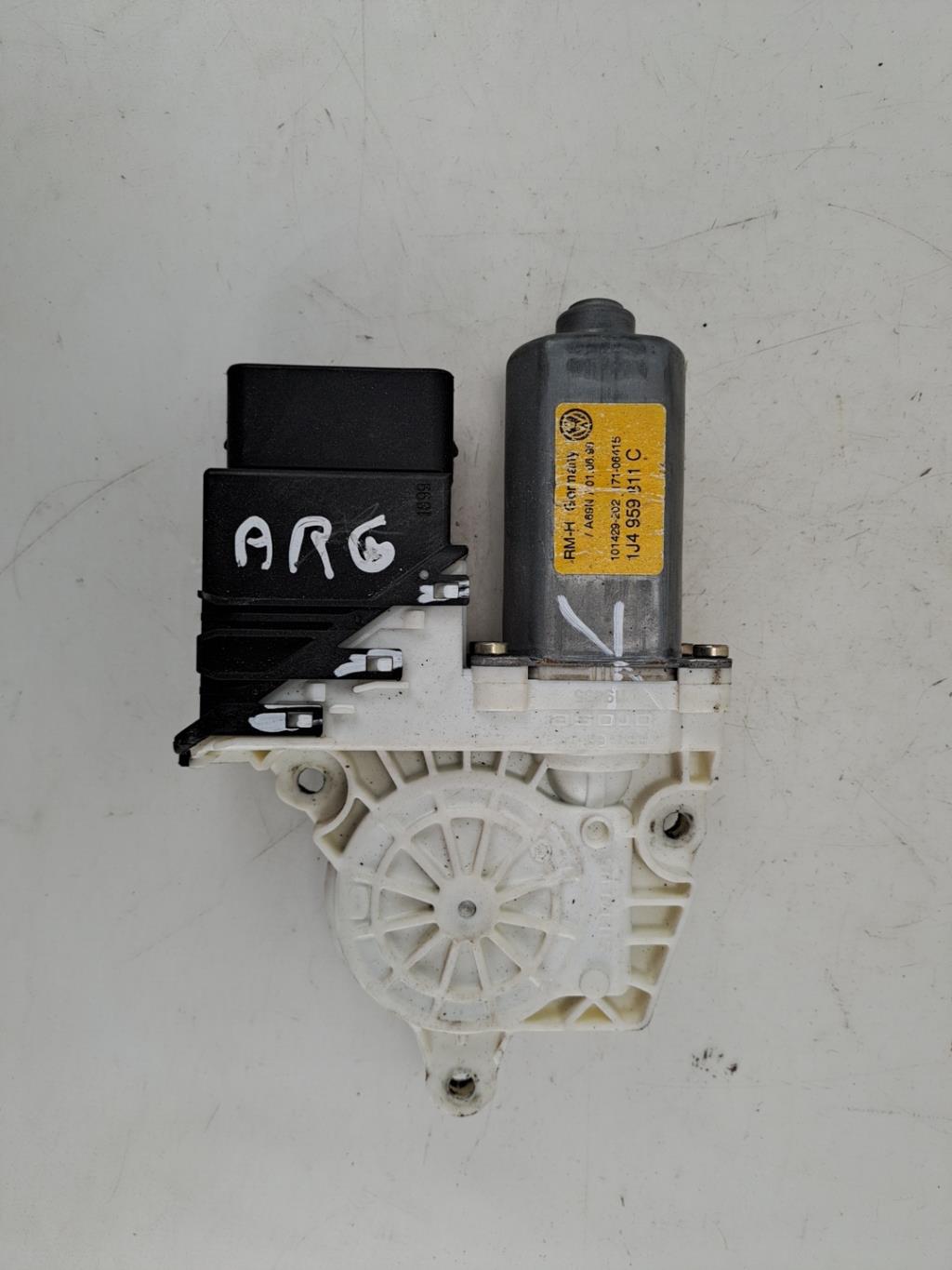 Motore alzacristalli posteriore sinistro VOLKSWAGEN GOLF 4 Diésel - 1