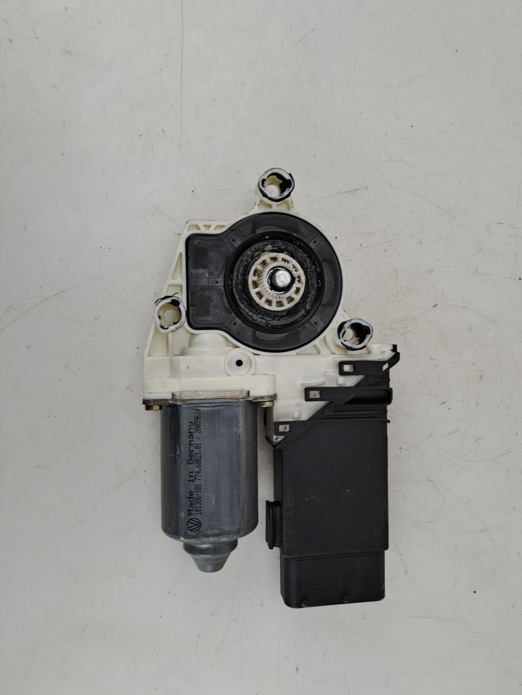 Motore alzacristalli anteriore destro VOLKSWAGEN GOLF 4 Diésel - 1