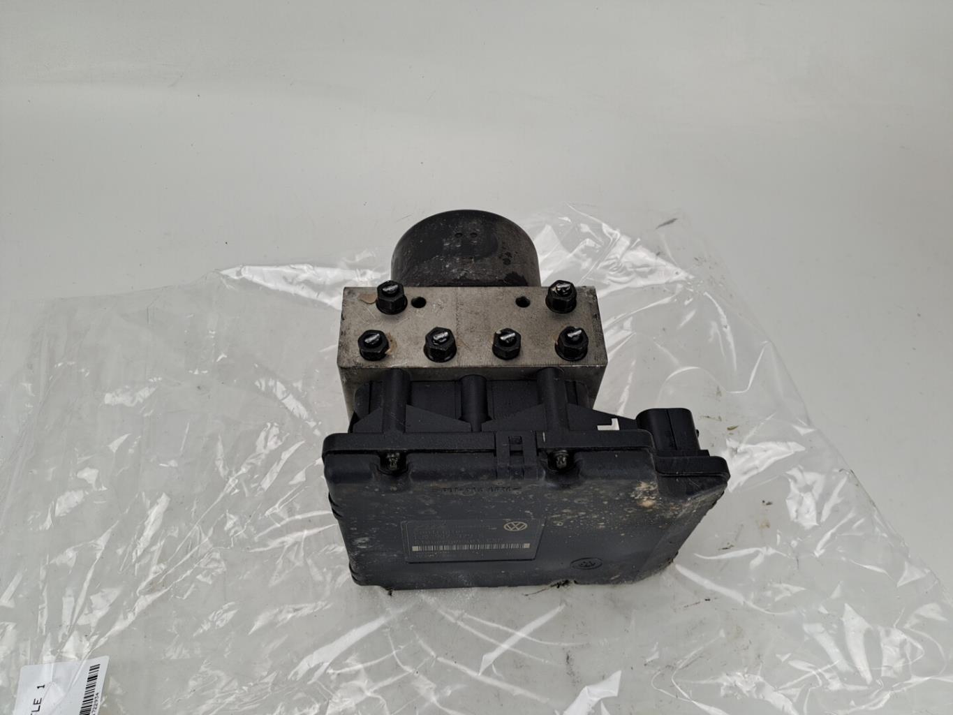 Blocco ABS (antibloccaggio freni) VOLKSWAGEN NEW BEETLE 1 PHASE 1 Gasolina - 1