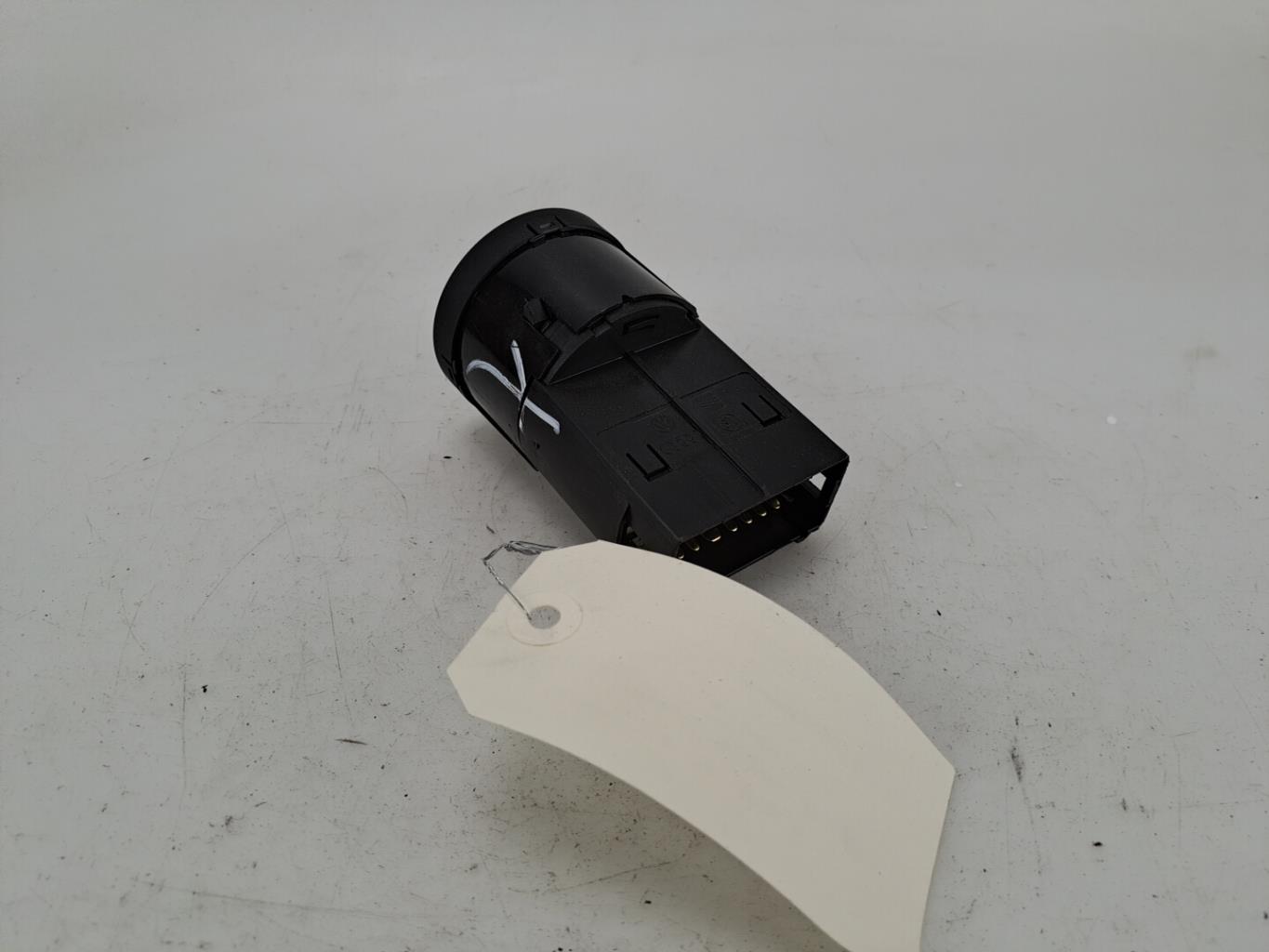 Commande de phare AUDI A4 2 AVANT PHASE 2 BREAK Diesel - 1