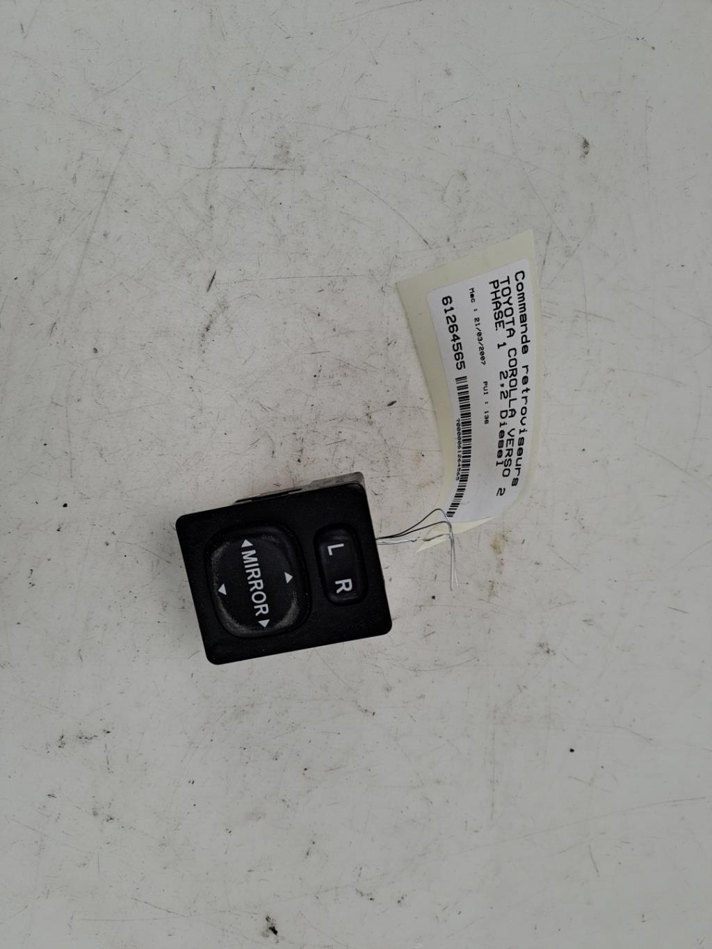 Commande retroviseurs TOYOTA COROLLA VERSO 2 PHASE 1 Diesel - 1