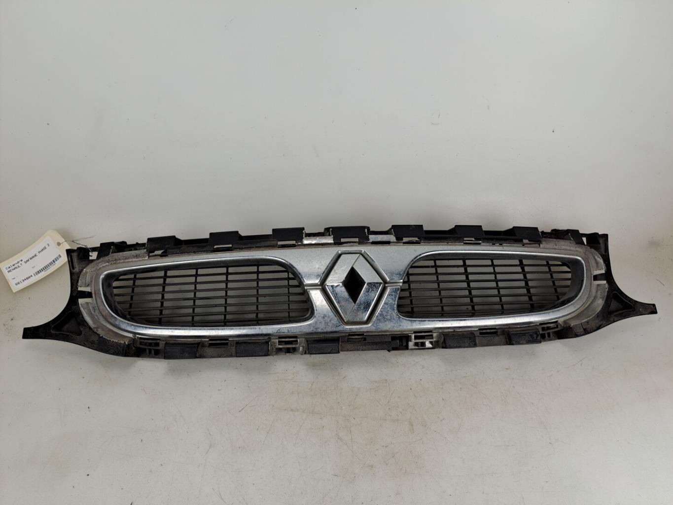 Calandre RENAULT SAFRANE PHASE 2  - 1