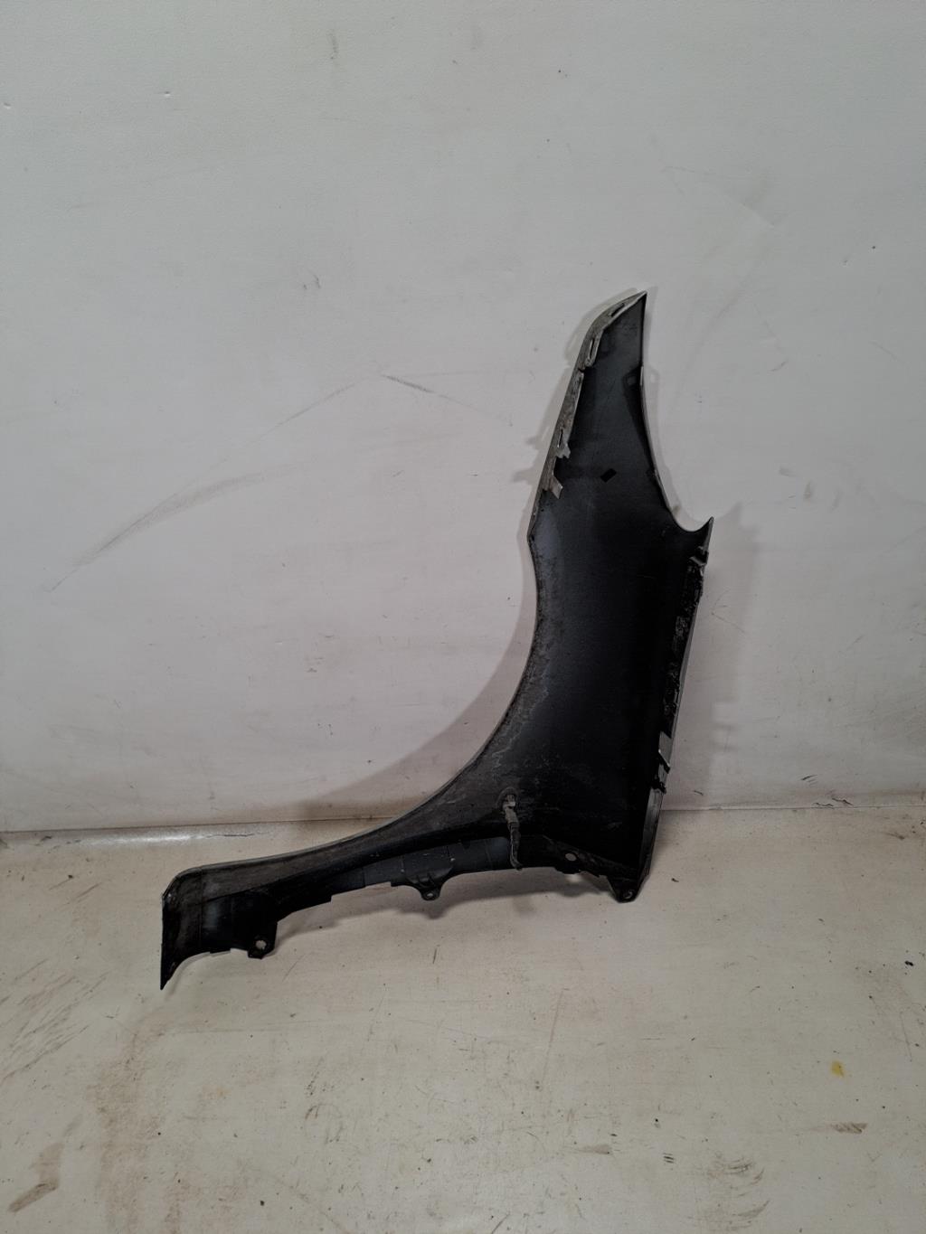Parafango anteriore destro PEUGEOT 307 PHASE 2 BREAK Diésel - 1