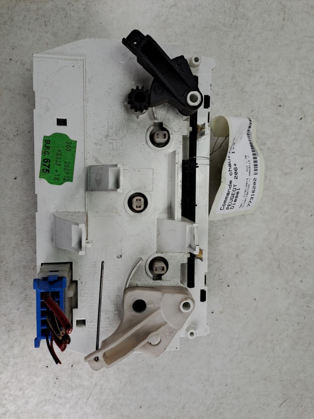 Commande chauffage PEUGEOT 206+  - 1