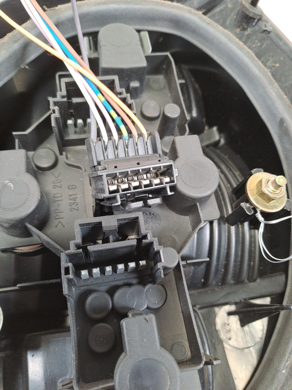 Fanale posteriore principale sinistro (luci) RENAULT SCENIC 1 PHASE 2 Diésel - 1