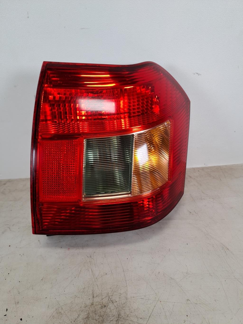 Fanale posteriore principale destro (luci) TOYOTA COROLLA 10 PHASE 1 Gasolina - 1