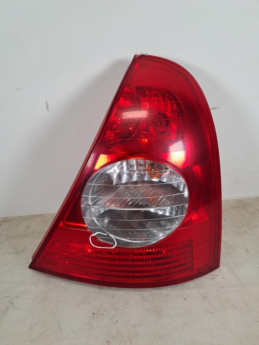 Fanale posteriore principale destro (luci) RENAULT CLIO 2 PHASE 2 Diésel - 1