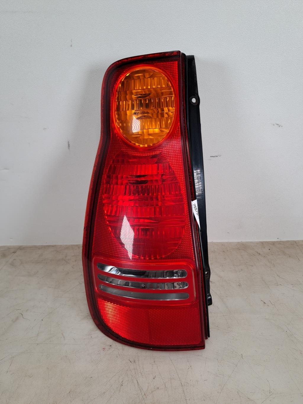 Fanale posteriore principale sinistro (luci) HYUNDAI MATRIX PHASE 1 Diésel - 1