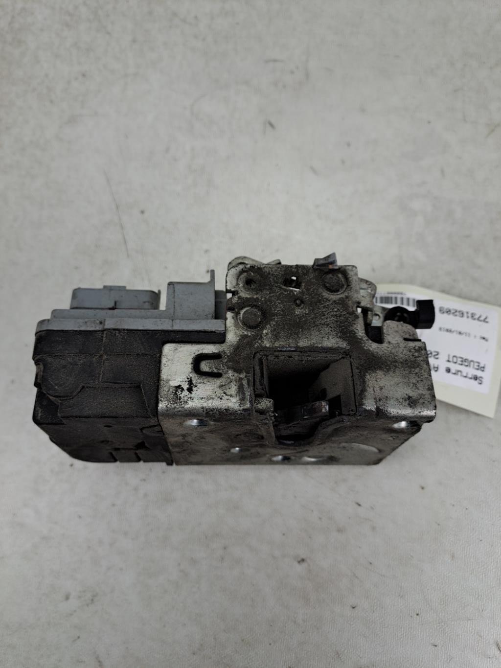 Serratura anteriore destra PEUGEOT 206+  - 1