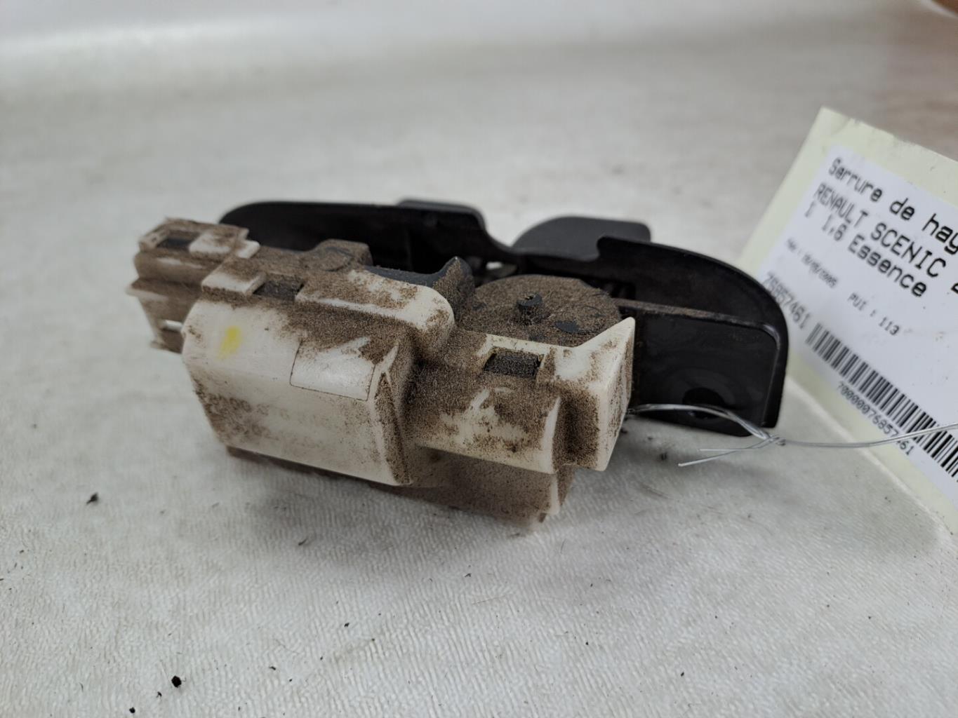 Serrure de hayon RENAULT SCENIC 2 PHASE 1 Essence - 1