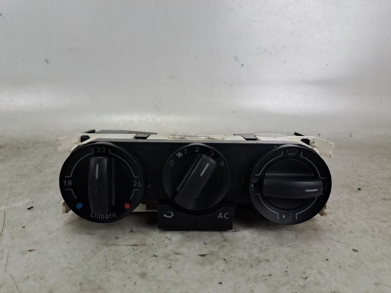 Commande chauffage VOLKSWAGEN POLO 4 PHASE 2 Diesel - 1
