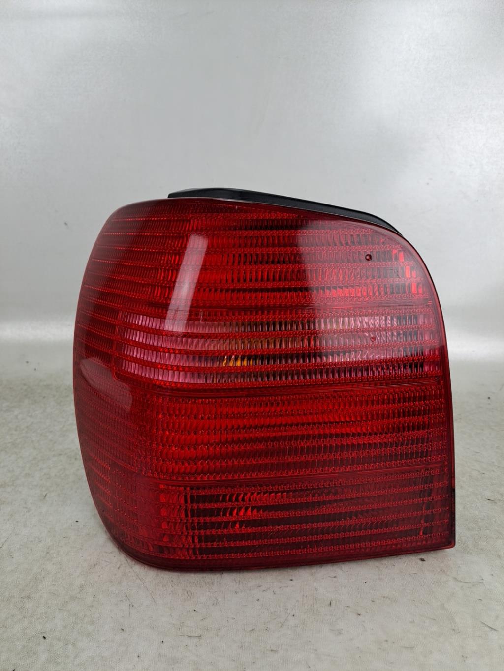 Fanale posteriore principale sinistro (luci) VOLKSWAGEN POLO 3 PHASE 2 Gasolina - 1
