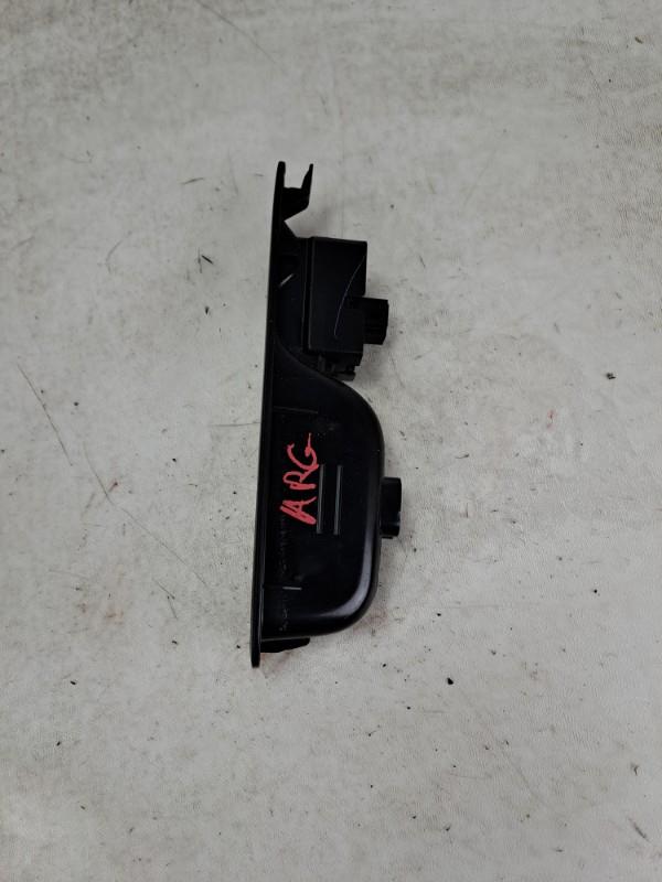 Interruttore lavacristalli posteriore sinistro RENAULT MEGANE 4 PHASE 1 Gasolina - 1