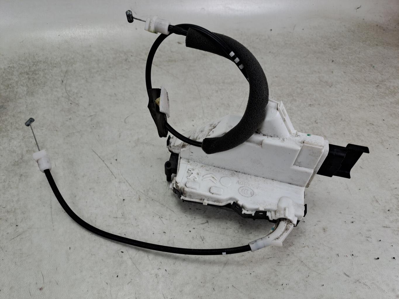 Serrure avant droit CITROEN C3 2 PHASE 1 Essence - 1