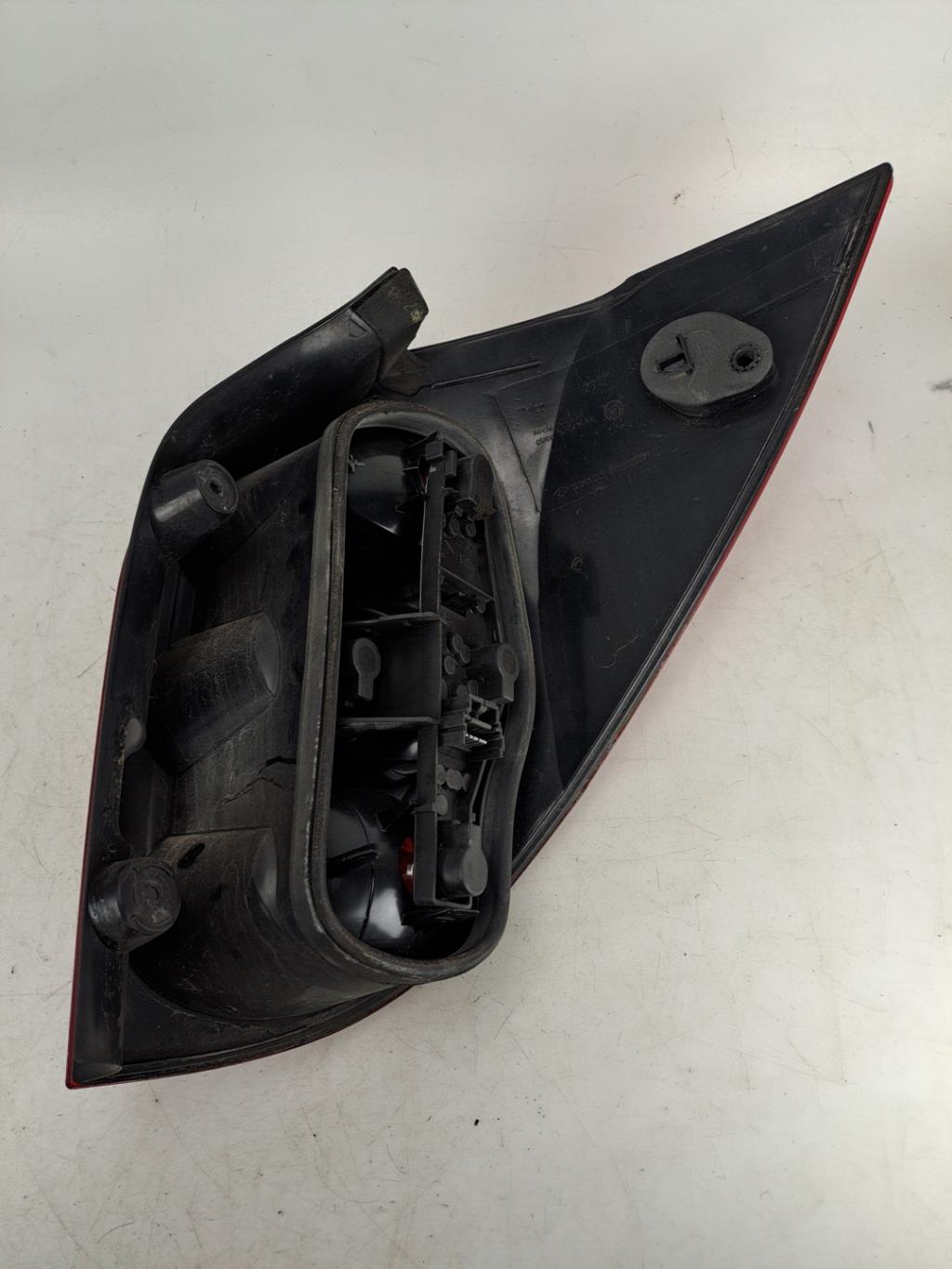 Fanale posteriore principale sinistro (luci) RENAULT LAGUNA 2 PHASE 1 BREAK Diésel - 1