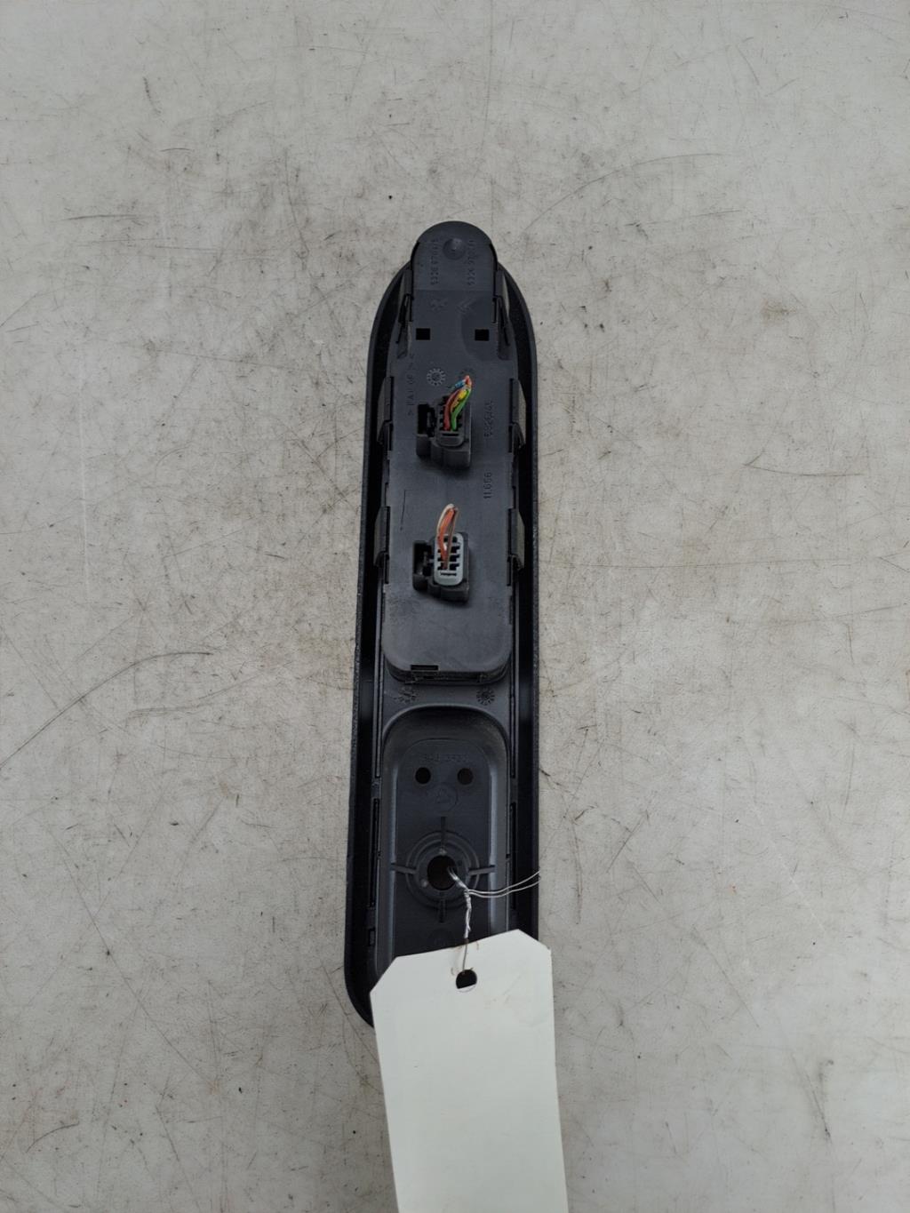 Interruttore lavacristalli anteriore sinistro PEUGEOT 407 PHASE 1 Diésel - 1