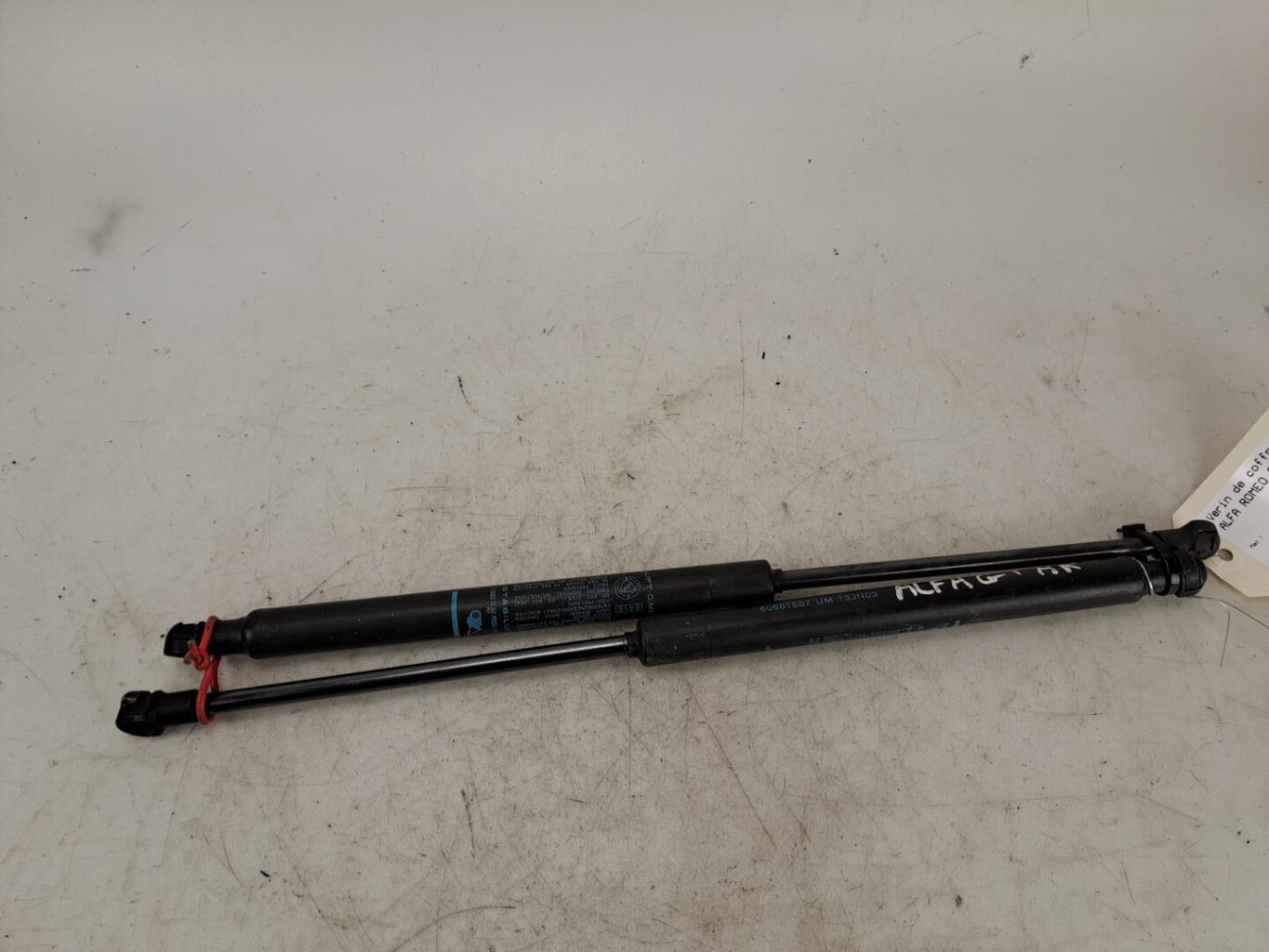 Molla a gas bagagliaio ALFA ROMEO GT  - 1