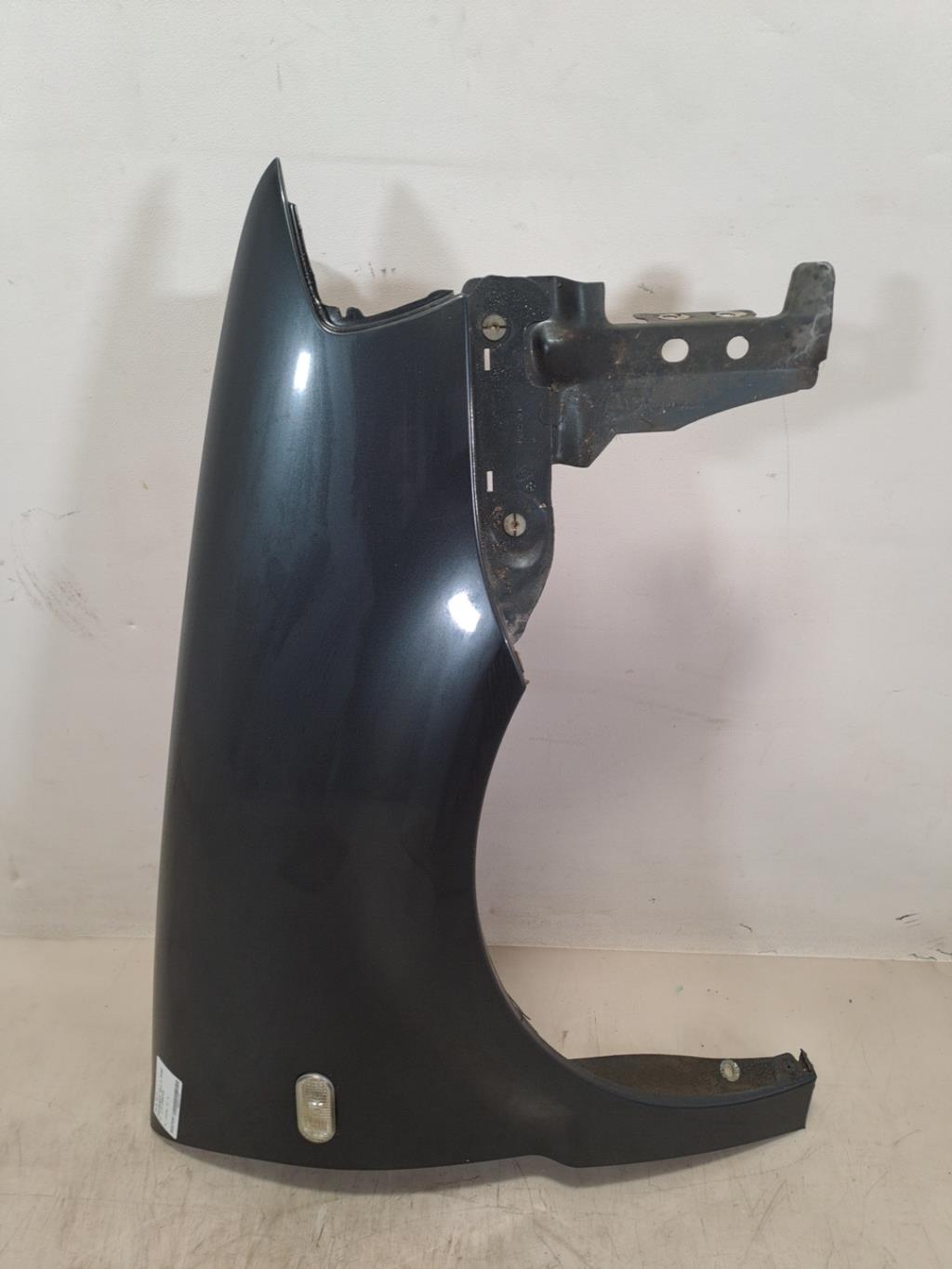 Parafango anteriore destro VOLKSWAGEN POLO 3 PHASE 2 Gasolina - 1