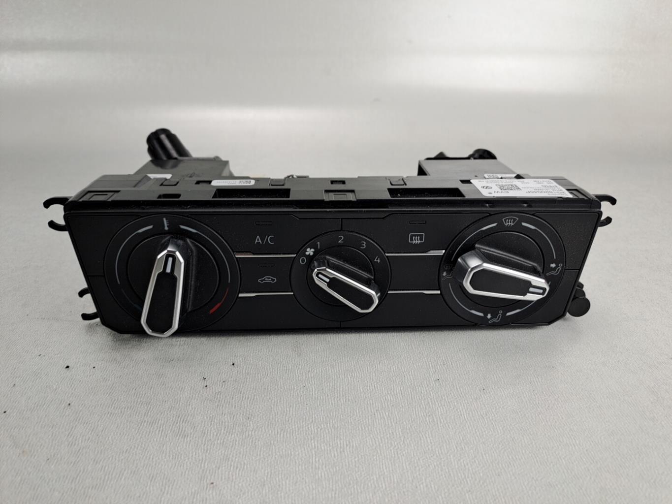 Commande chauffage VOLKSWAGEN POLO 6 PHASE 1 Essence - 1