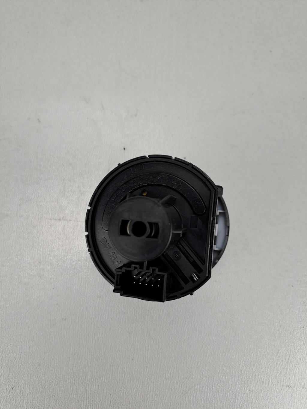 Commande de phare VOLKSWAGEN POLO 6 PHASE 1 Essence - 1