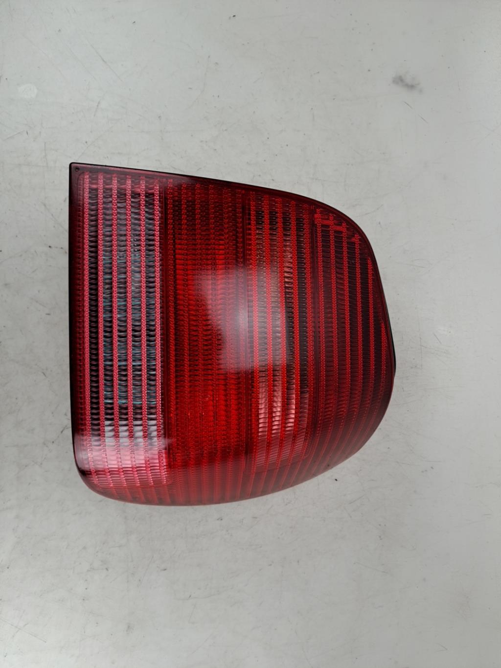 Fanale posteriore principale destro (luci) VOLKSWAGEN POLO 3 PHASE 2 Gasolina - 1
