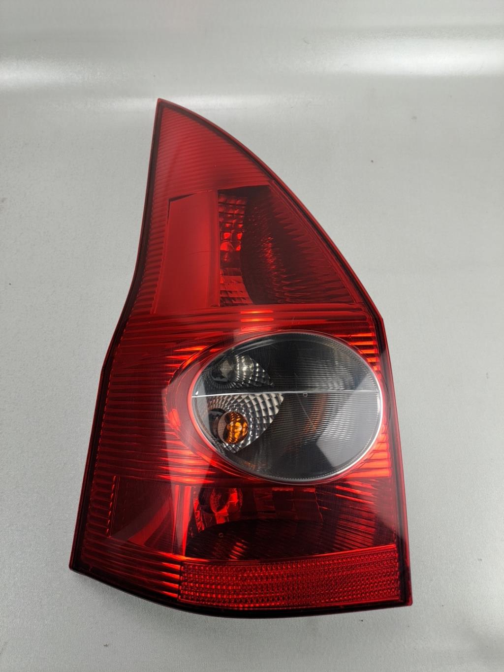 Fanale posteriore principale sinistro (luci) RENAULT MEGANE 2 PHASE 1 BREAK Diésel - 1