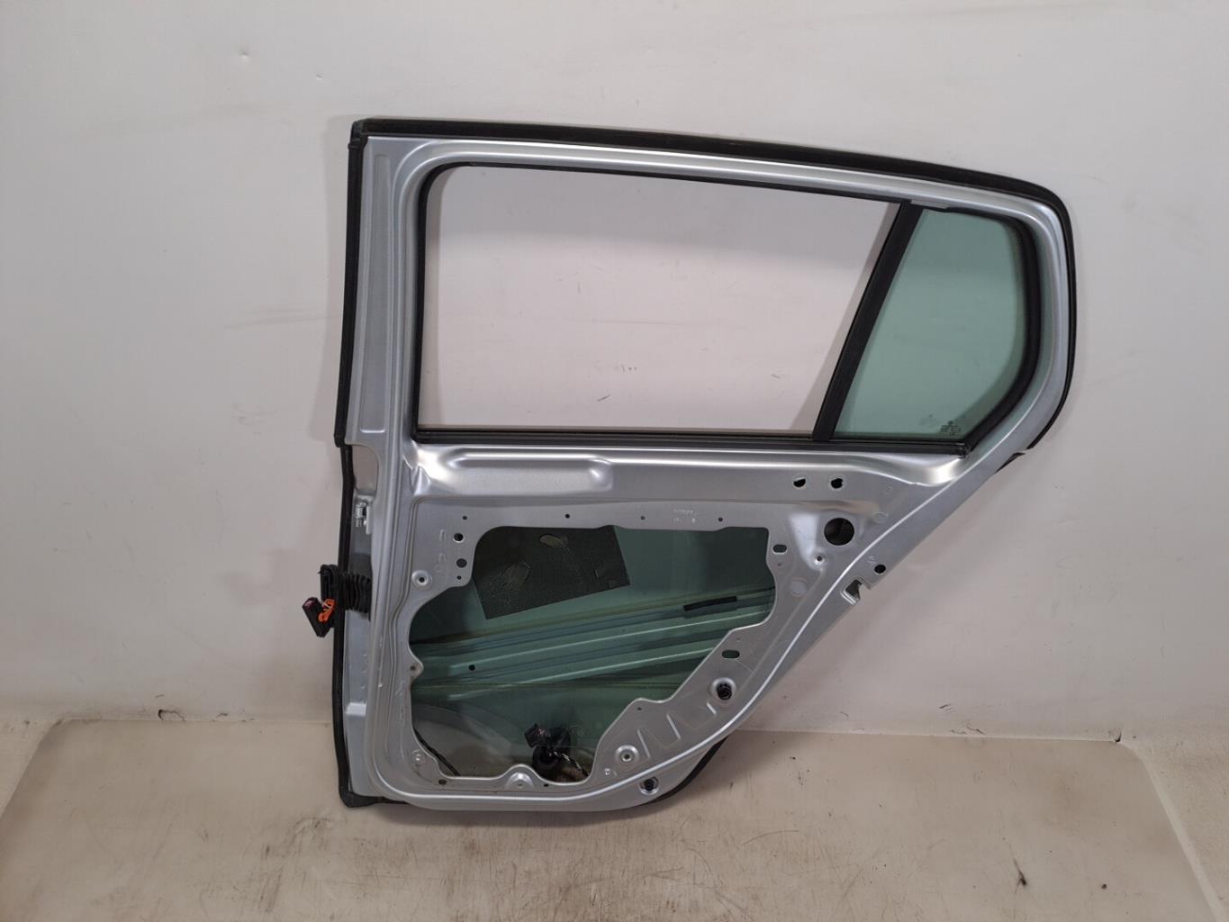 Portiera posteriore destra VOLKSWAGEN GOLF 6 Diésel - 1