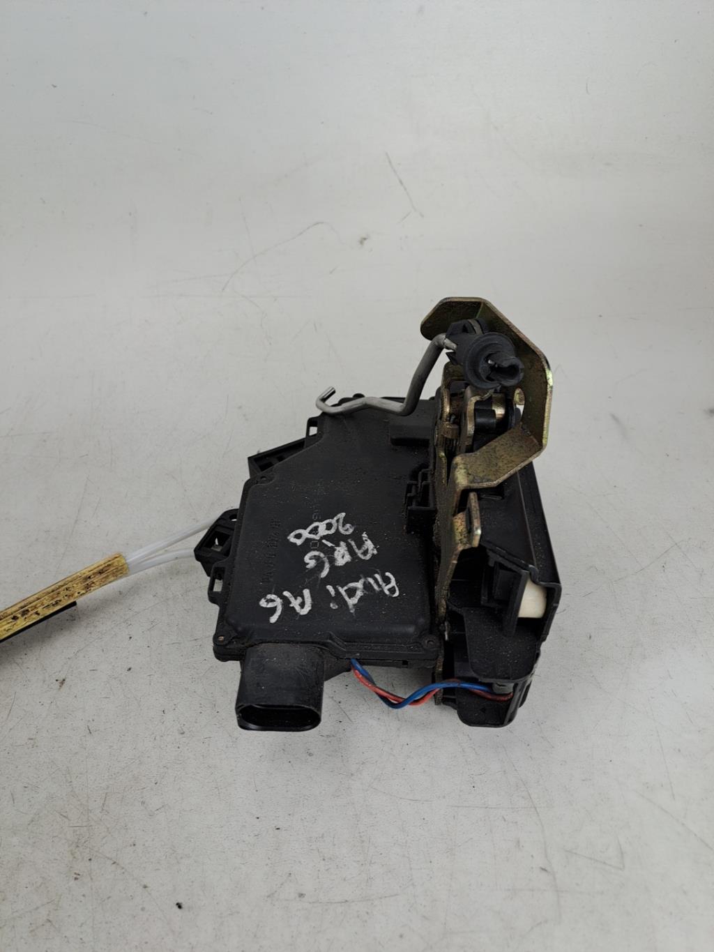 Serrure arriere gauche AUDI A6 2 PHASE 1  - 1