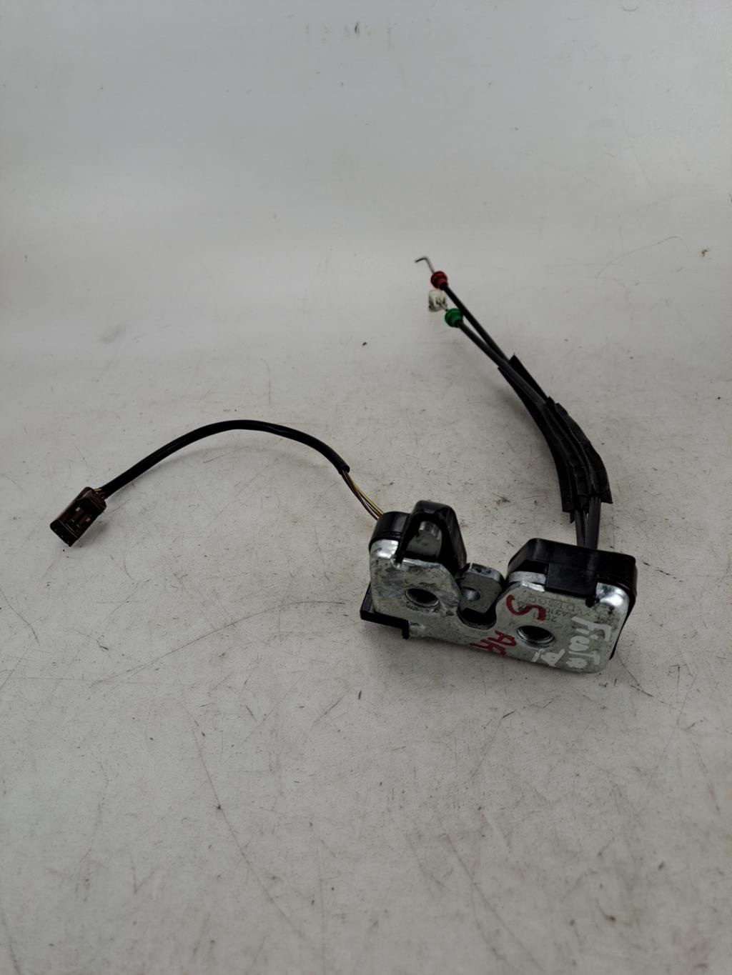 Serrure de coffre FORD FIESTA 4  - 1