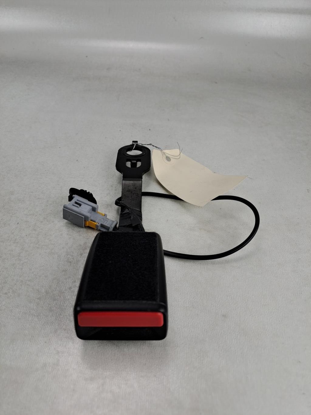 Aggancio cintura sicurezza anteriore destro PEUGEOT 208 1 PHASE 1 Diésel - 1