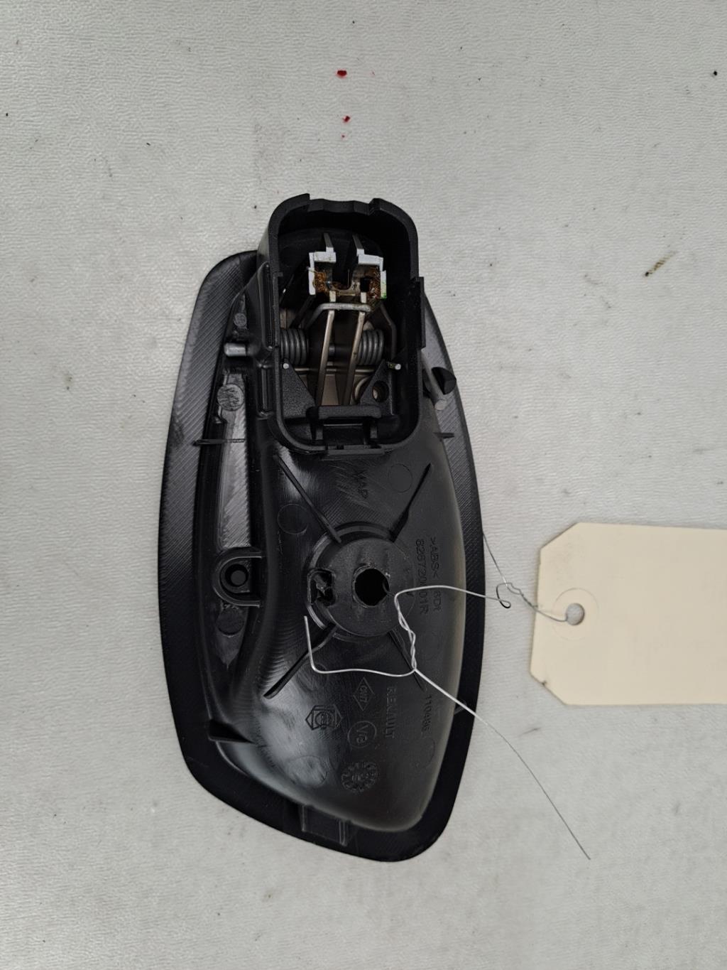 Poignee interieur avant droit RENAULT MEGANE 3 PHASE 1  - 1