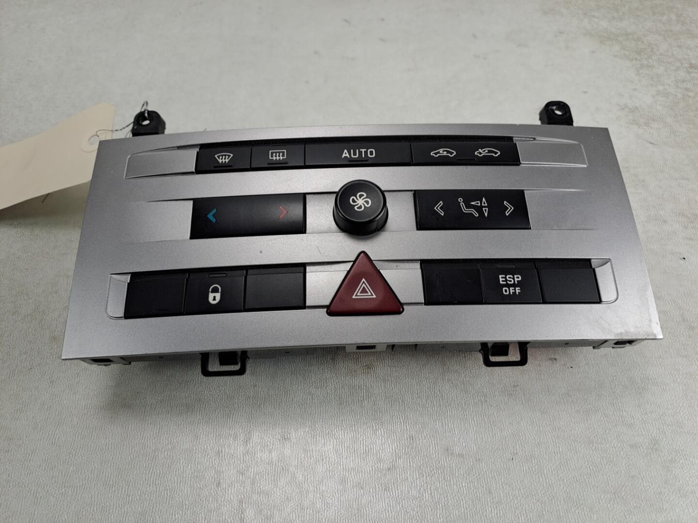 Commande chauffage PEUGEOT 407 PHASE 1 Diesel - 1