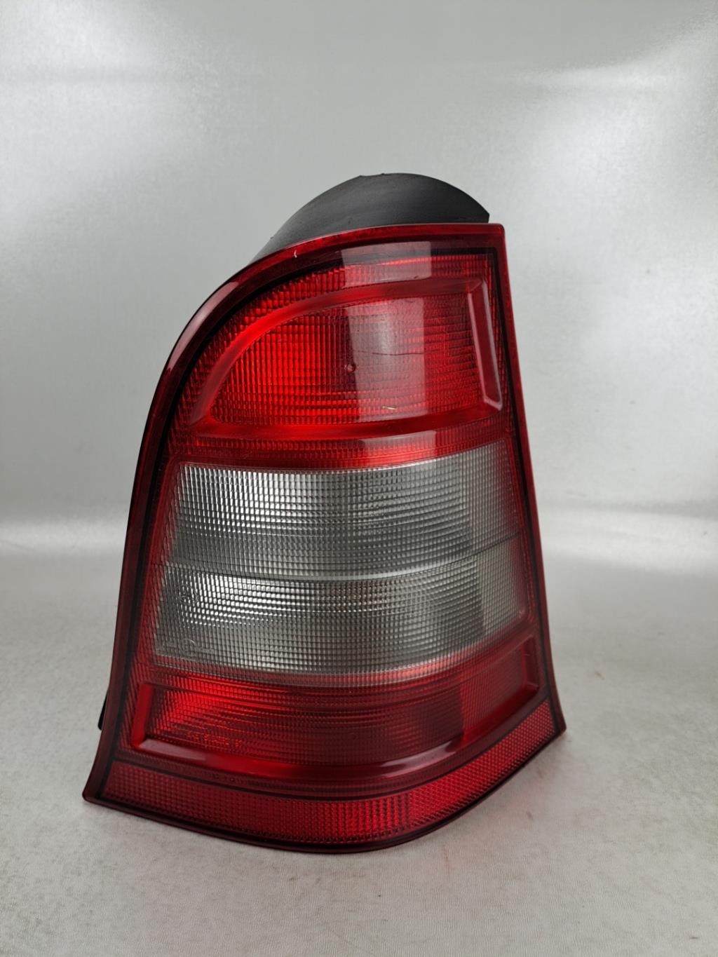 Fanale posteriore principale destro (luci) MERCEDES CLASSE A 168 PHASE 1 Diésel - 1