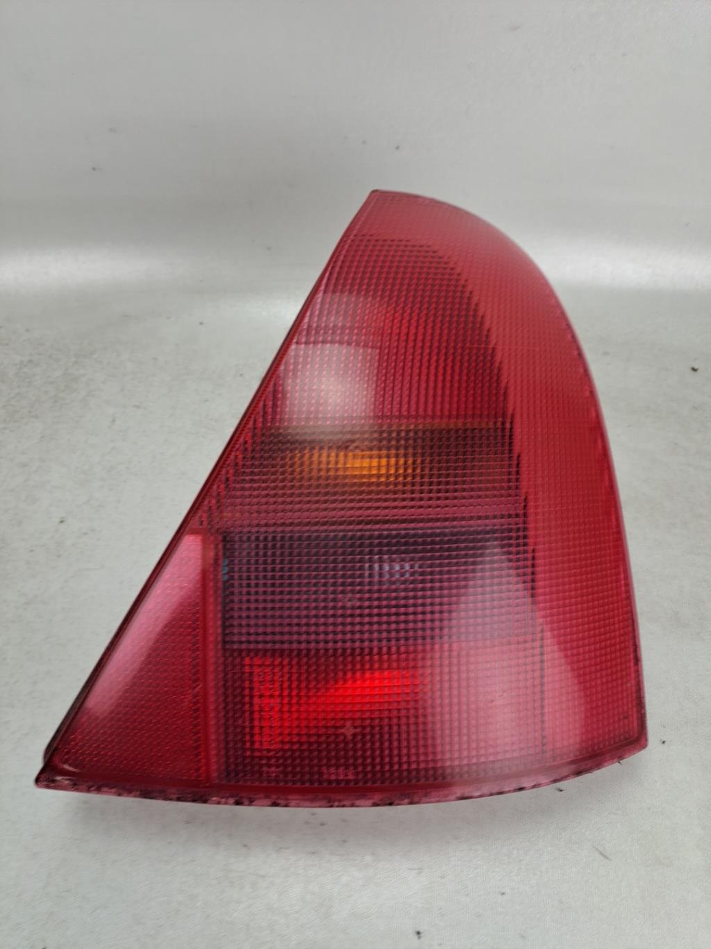 Fanale posteriore principale destro (luci) RENAULT CLIO 2 PHASE 1 Gasolina - 1