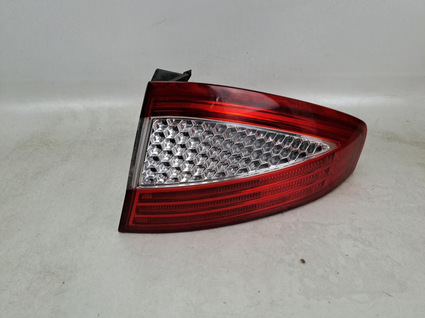 Fanale posteriore principale destro (luci) FORD MONDEO 3 PHASE 1 Diésel - 1