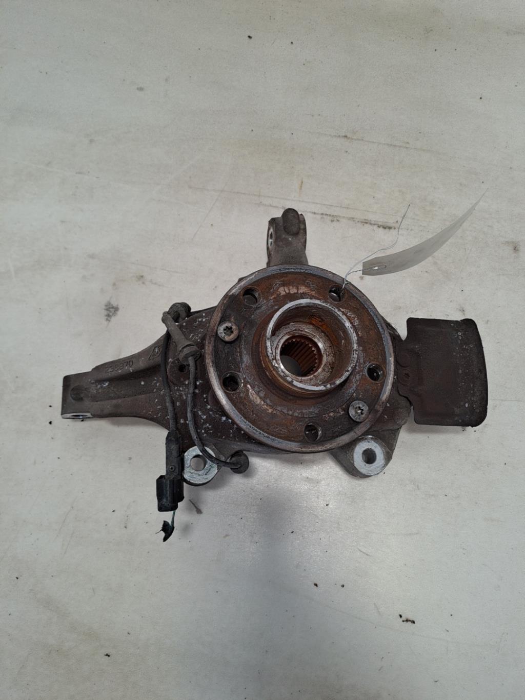 Mozzo anteriore sinistro RENAULT LAGUNA 3 PHASE 1 BREAK Diésel - 1